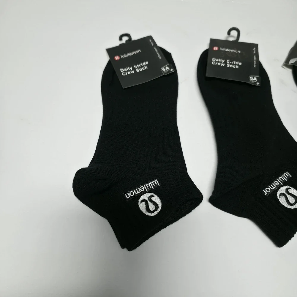 Lululemon Daily Stride Crew Socks Black Logo Size S/M Pack Of 3 New
